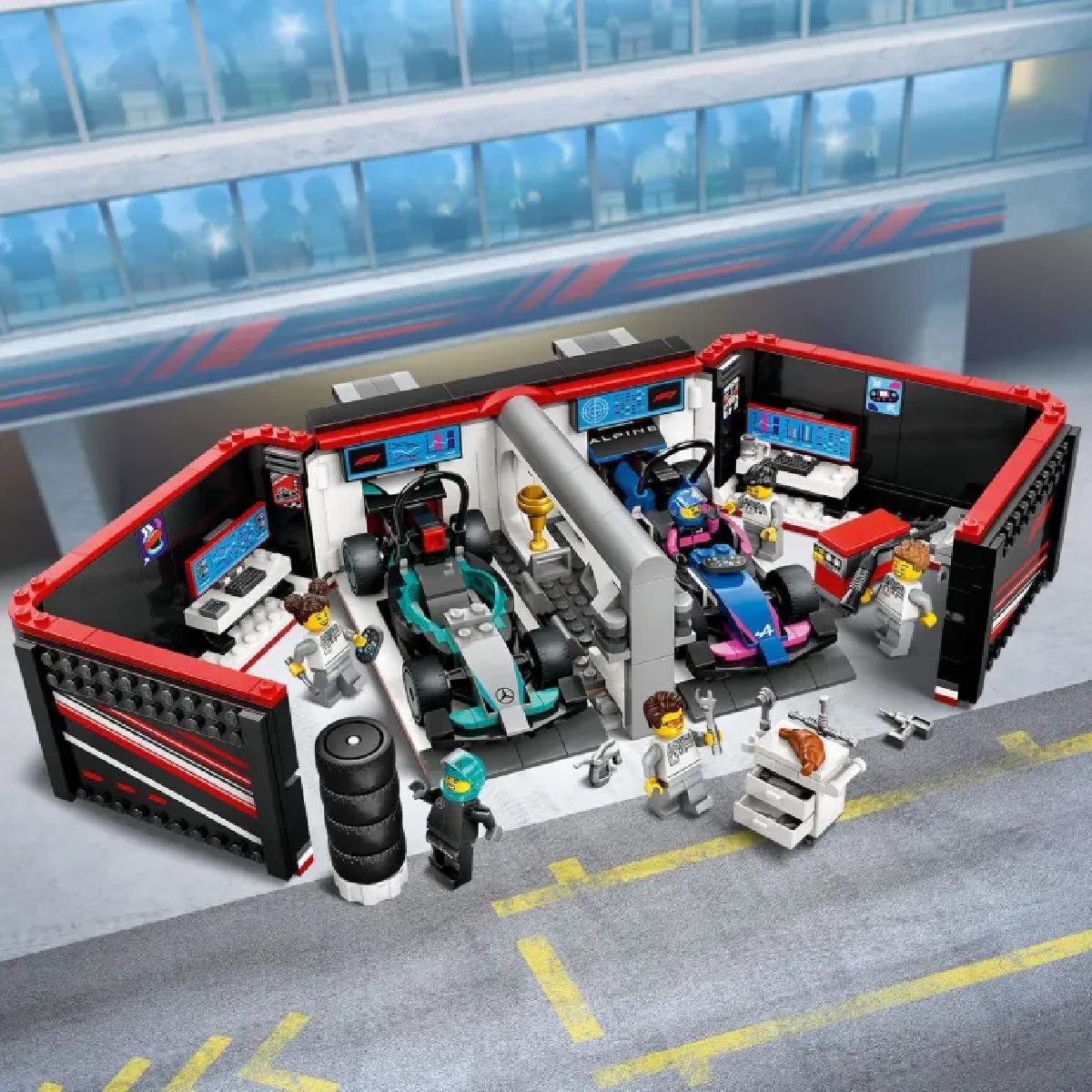 LEGO®  City F1 Garage & Mercedes-AMG & Alpine Cars (60444)